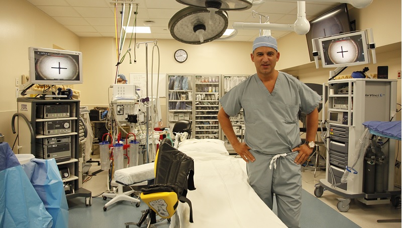 Urologist dr. David Samadi in the operating room